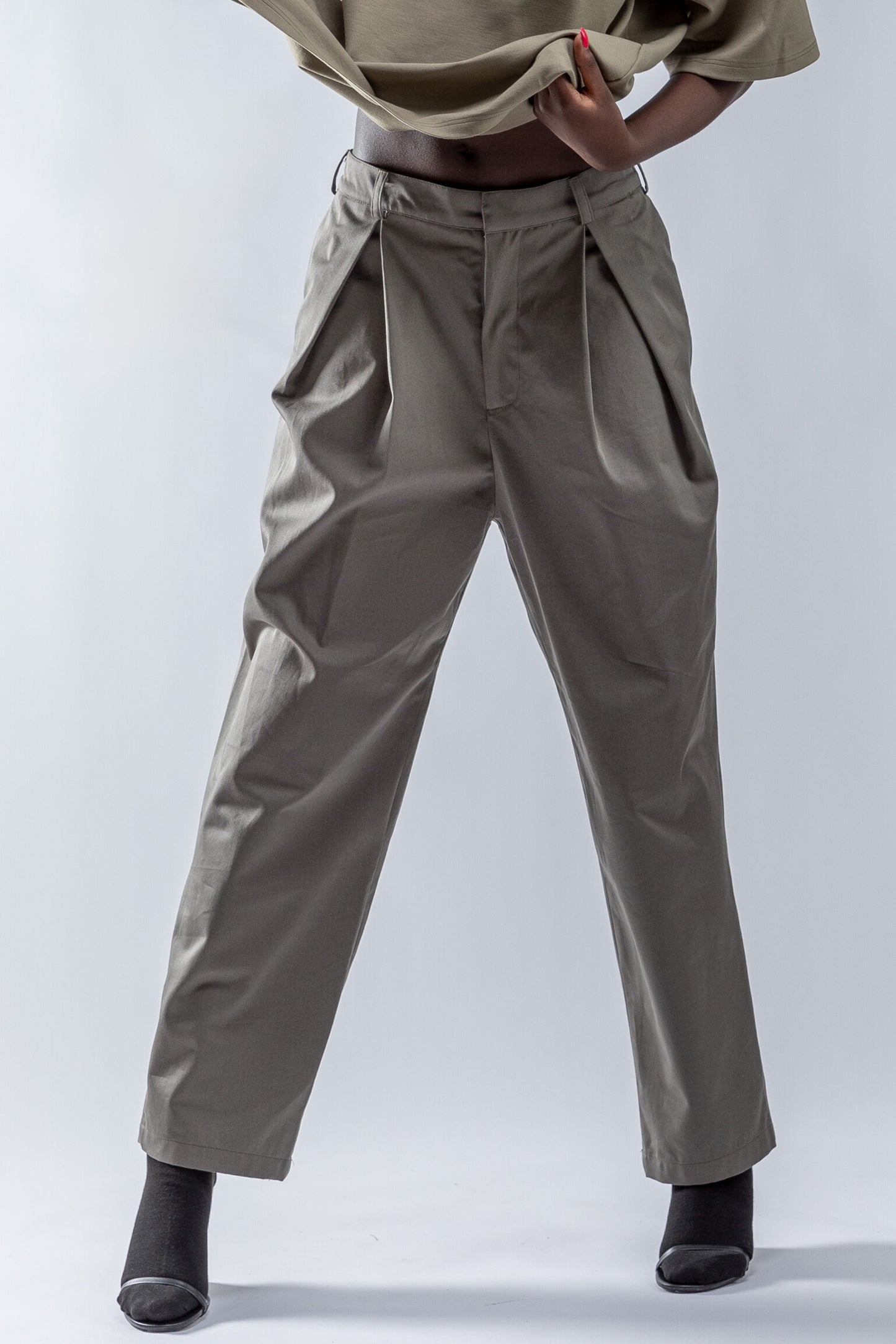 Maxi pleats trousers