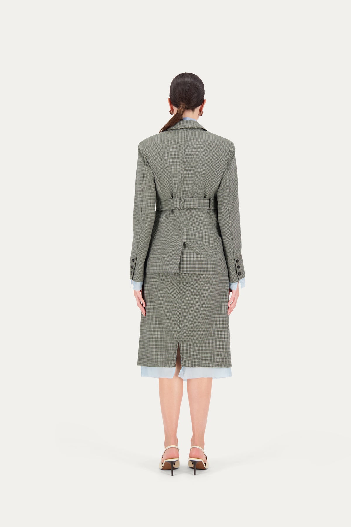 Blazer con cintura in lana trama verde e nera con fodera a vista su manica