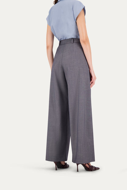 Pantalone sartoriale wide leg in lana grigia effetto jeans con spacco laterale