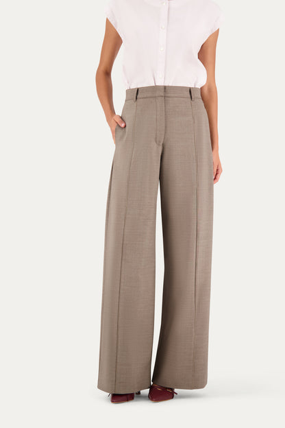 Pantalone sartoriale dritto in fresco lana marrone chiaro con piping tono su tono