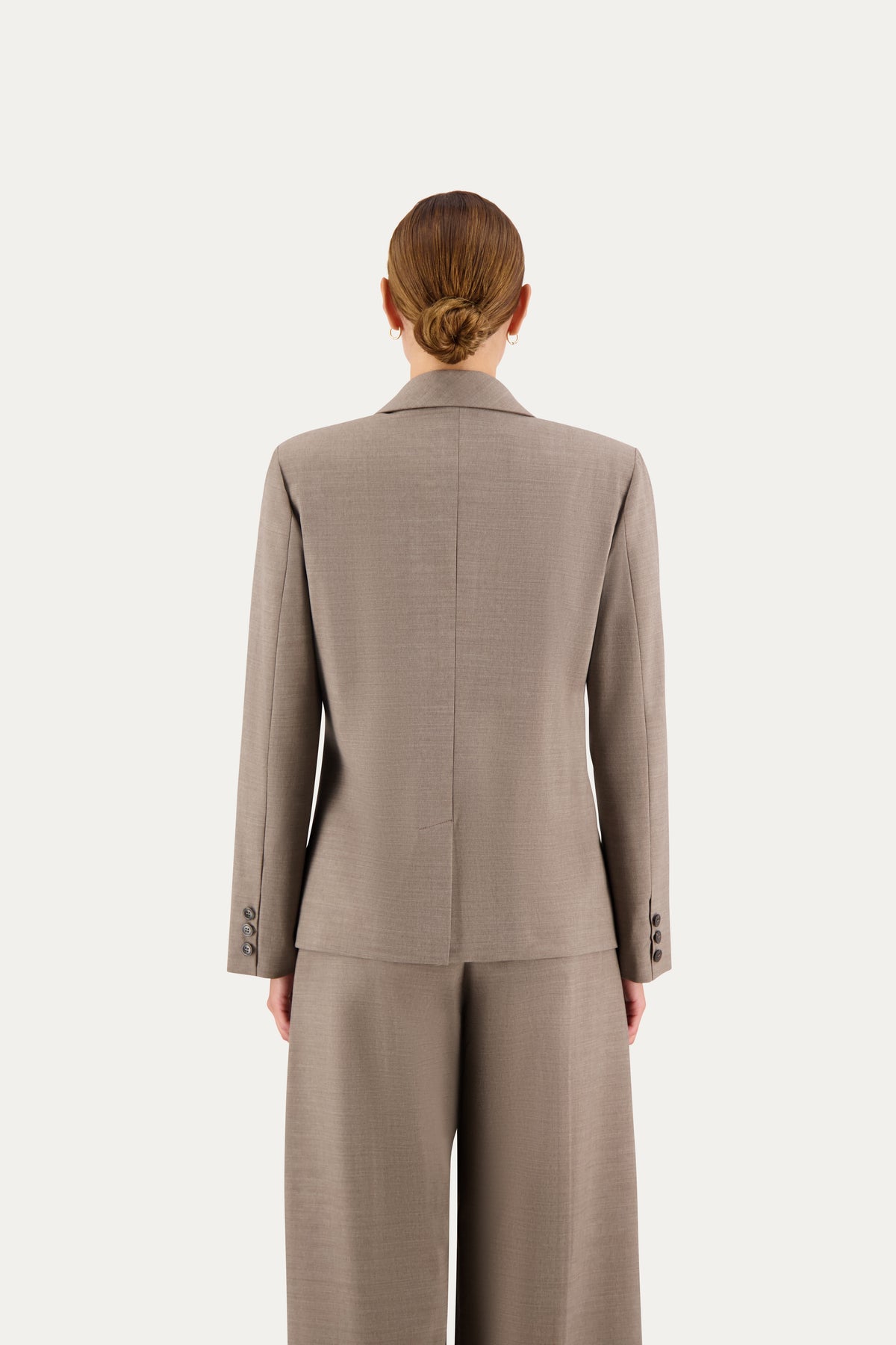 Blazer in fresco lana marrone chiaro con piping tono su tono